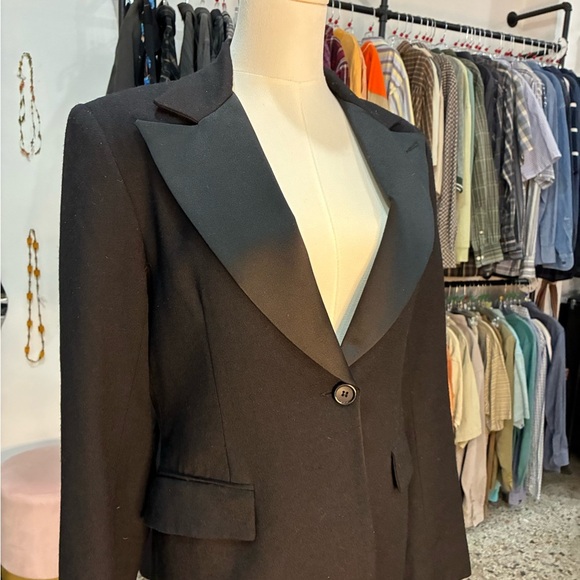 Club Monaco blazer - Picture 2 of 5